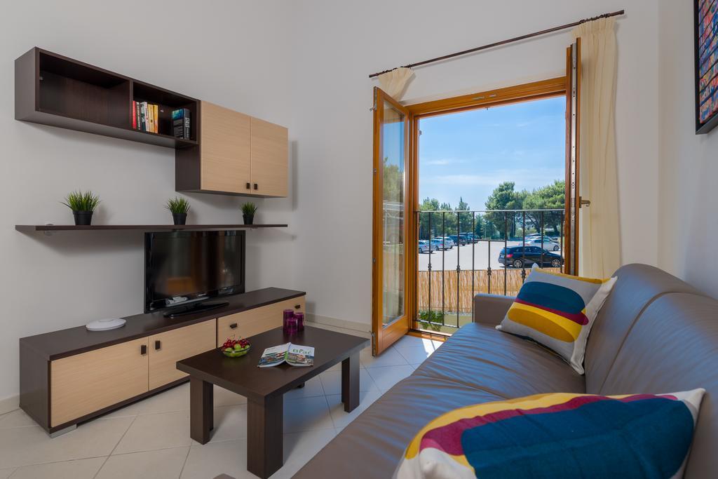 Apartments Vallum Bol Exterior foto